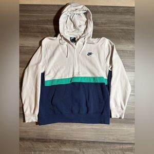 Women’s white Nike 1/4 zip up pullover size XL Running Gym Training Sweater